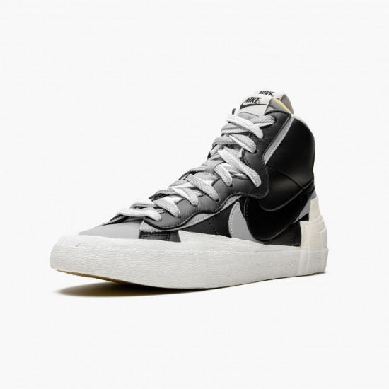 Nike WMNS Blazer Mid sacai Black Grey BV0072 002 Sports Shoes